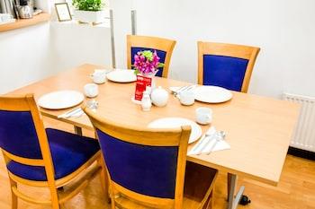 Oyo Townhouse New England, London Victoria