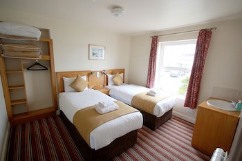 Belmore Court & Motel