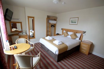 Belmore Court & Motel