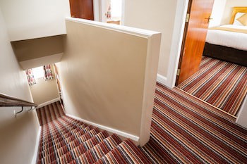 Belmore Court & Motel