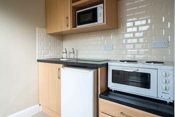 Belmore Court & Motel