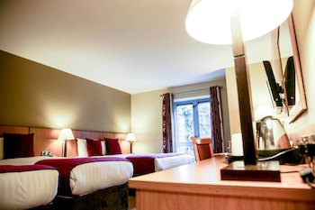Belmore Court & Motel