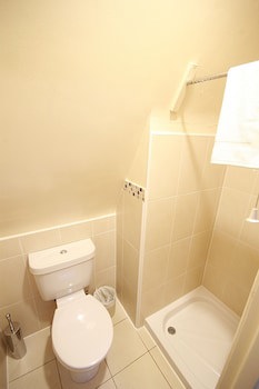 Belmore Court & Motel