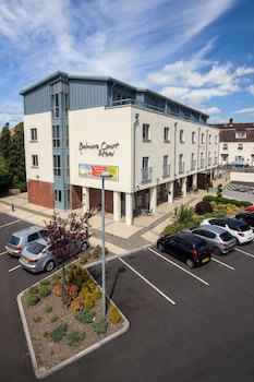 Belmore Court & Motel