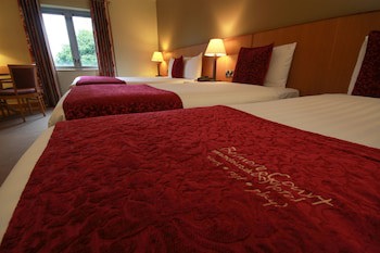 Belmore Court & Motel