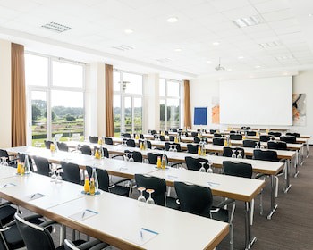 NH Hamburg Horner Rennbahn galeri fotoğrafı