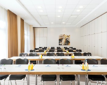 NH Hamburg Horner Rennbahn galeri fotoğrafı