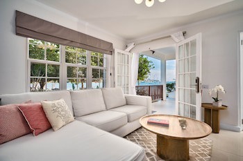Calabash Hotel