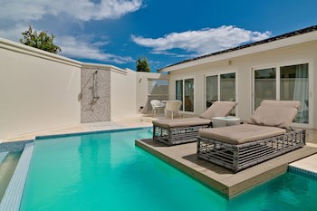 Calabash Hotel