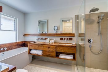 Calabash Hotel