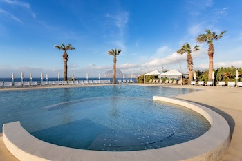Phi Hotel La Tonnara di Bonagia