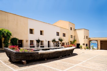 Phi Hotel La Tonnara di Bonagia fotoğrafı