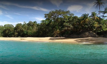 Punta Caracol Acqua Lodge