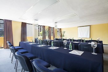 Exe Suites San Marino Hotel