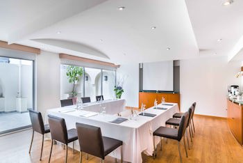 Eurostars Zona Rosa Suites