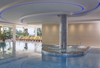 Four Seasons Hotel