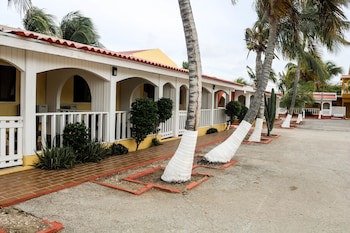 Coconut Inn