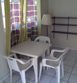 Coconut Inn