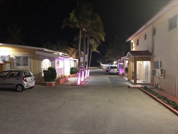 Coconut Inn