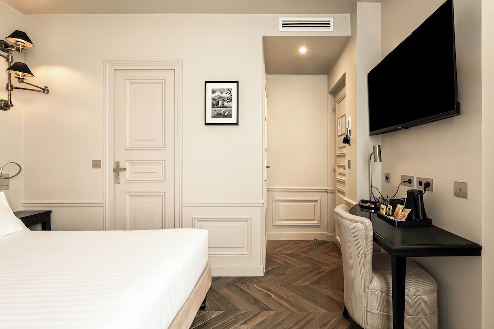 Hotel Saint-Louis - Jardin du Luxembourg