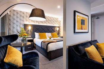 Camden Court Hotel