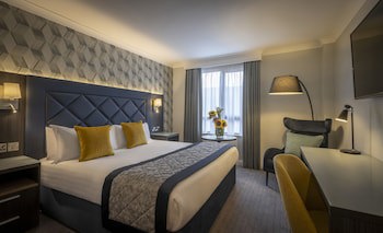 Camden Court Hotel