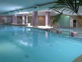 Camden Court Hotel