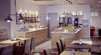 Clarion Collection Hotel Astoria