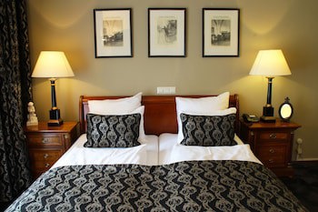 Apollofirst Boutique Hotel
