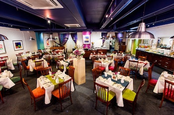 Cape Town Lodge Hotel