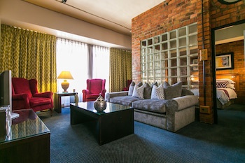 Cape Town Lodge Hotel