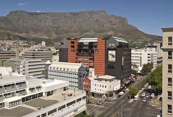 Cape Town Lodge Hotel