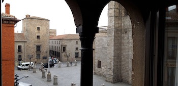 Palacio De Valderrabanos