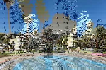 Ozkaymak Falez Hotel