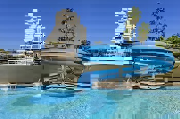 Ozkaymak Falez Hotel