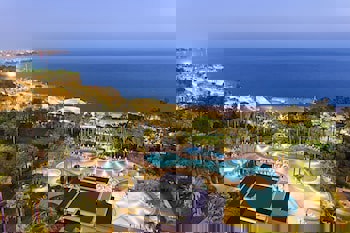 Ozkaymak Falez Hotel