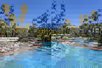 Ozkaymak Falez Hotel