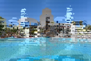 Ozkaymak Falez Hotel