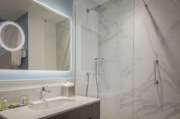 Doubletree By Hilton London Angel Kings Cross