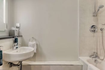Doubletree By Hilton London Angel Kings Cross