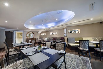 Colonnade Hotel London