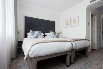 Blandford Hotel