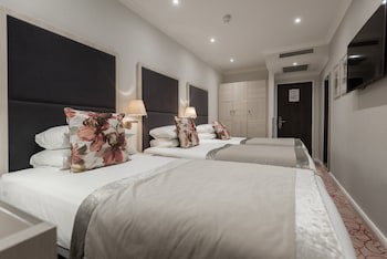 Blandford Hotel