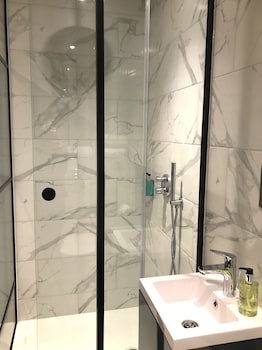 Euston Square Hotel