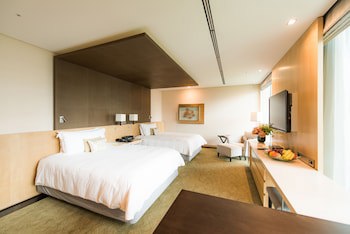 Four Seasons Hotel Tokyo At Marunouchi