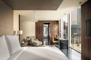 Four Seasons Hotel Tokyo At Marunouchi