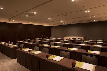 Four Seasons Hotel Tokyo At Marunouchi