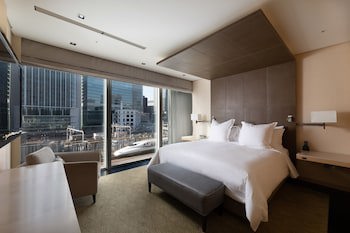 Four Seasons Hotel Tokyo At Marunouchi