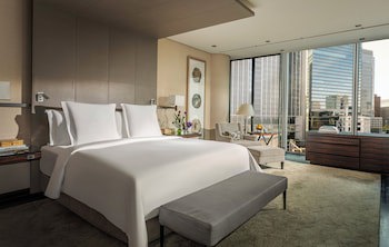 Four Seasons Hotel Tokyo At Marunouchi