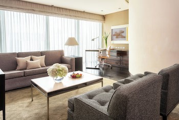 Four Seasons Hotel Tokyo At Marunouchi